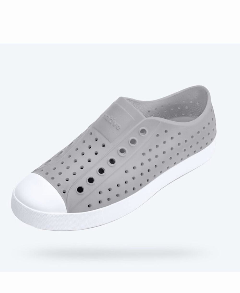 Unisex Native Jefferson Shoes Grey White Men’s 7 Women’s 9 New Casual Sneaker